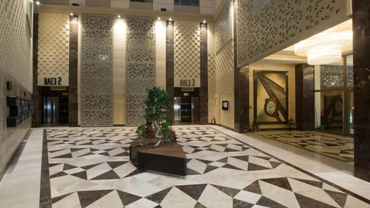 Gabriela & Marjan luxury self check-in Flatiron Apartment Skopje Bagian luar foto