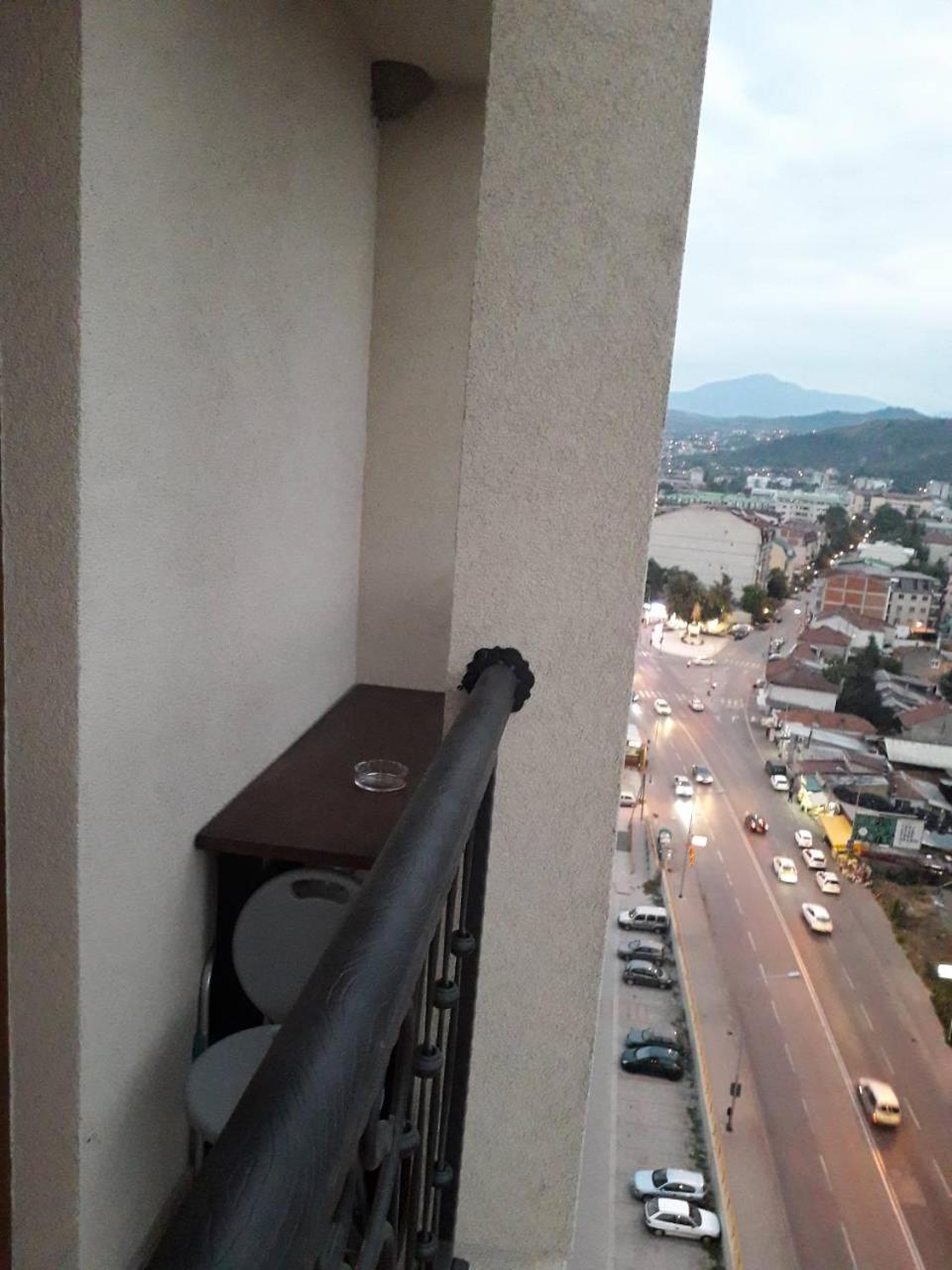 Gabriela & Marjan luxury self check-in Flatiron Apartment Skopje Bagian luar foto