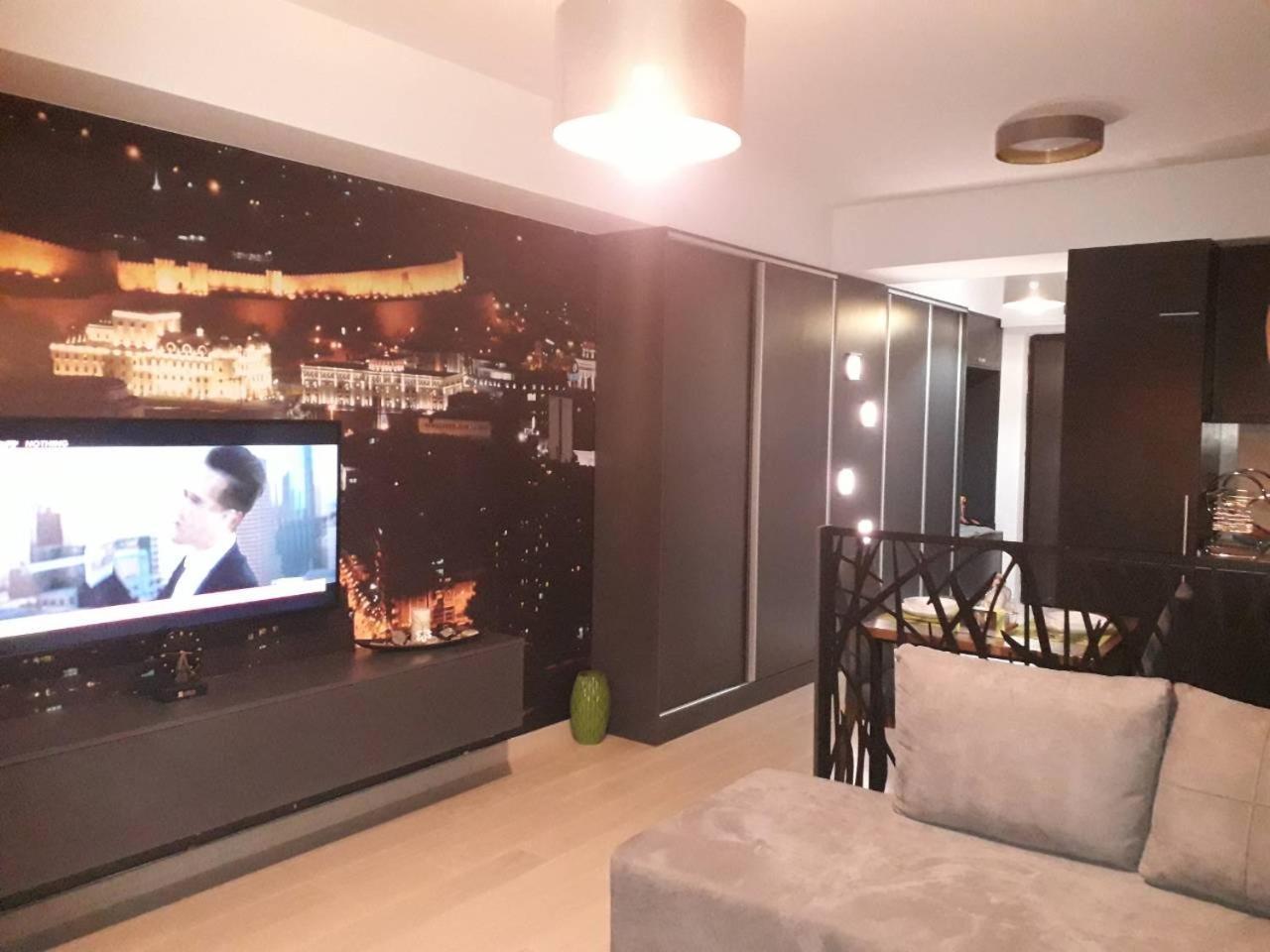 Gabriela & Marjan luxury self check-in Flatiron Apartment Skopje Bagian luar foto